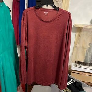 Men’s Old Navy Active Maroon Long Sleeve Top